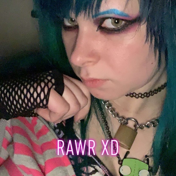 Meet your Posher, Julie - Picture 4 of 11